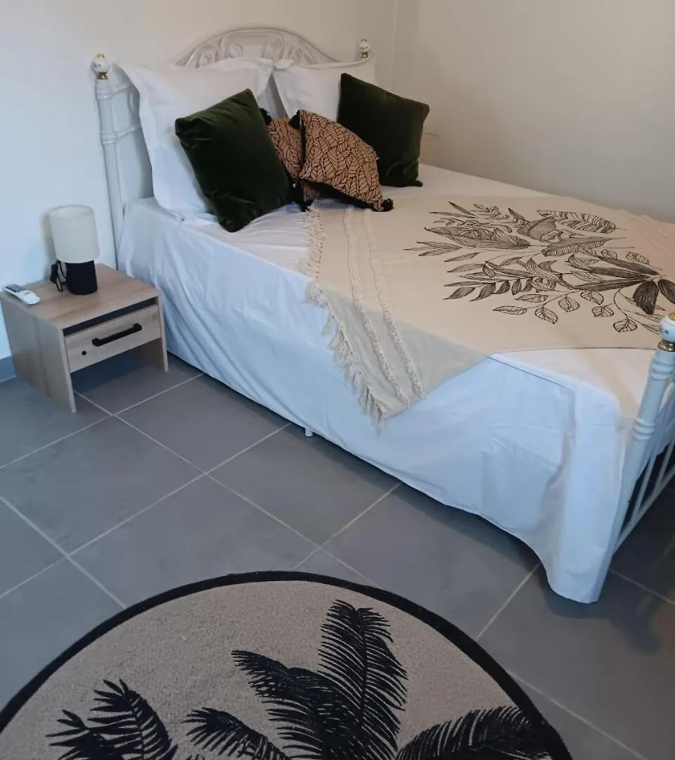 Jolie Maison De Vacances 포르드프랑스 펜션