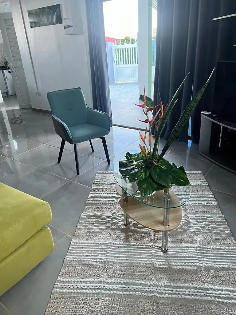Jolie Maison De Vacances 포르드프랑스